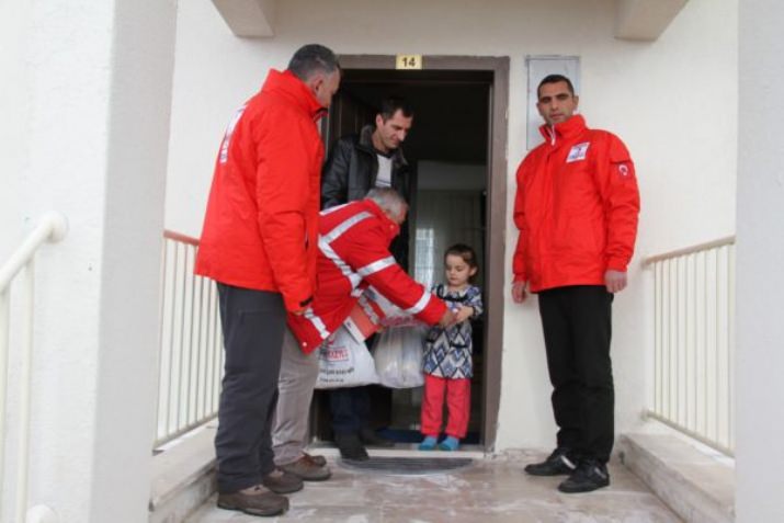 Türk Kızılayı Erzincan Şubesinden, Ahıska Türklerine Gıda Yardımı